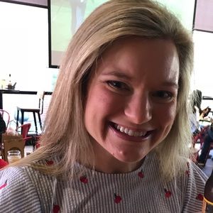 Meet your Posher, Courtney